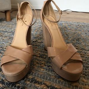 Kate Spade patent leather heel. 9B.
